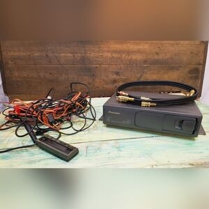 Pioneer 6-disc CD System For Car
